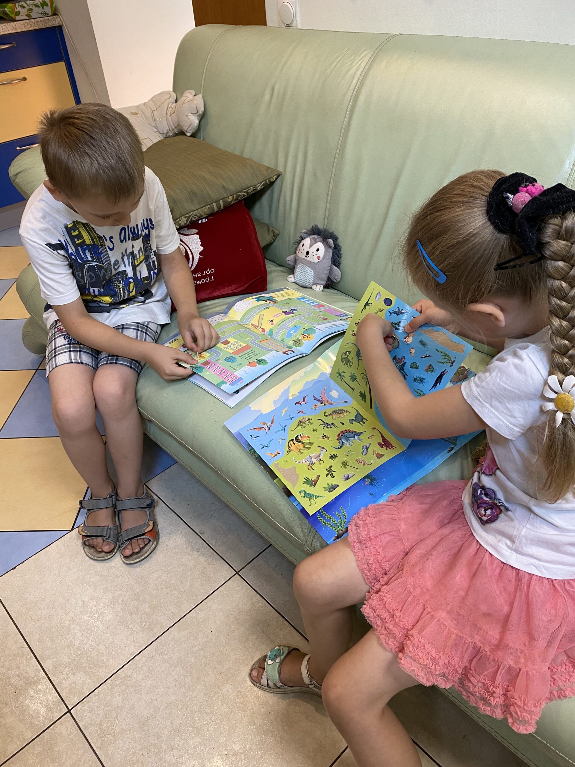 Історії добра: як патронатна вихователька пані Олена змінила долі Дані та Лілі