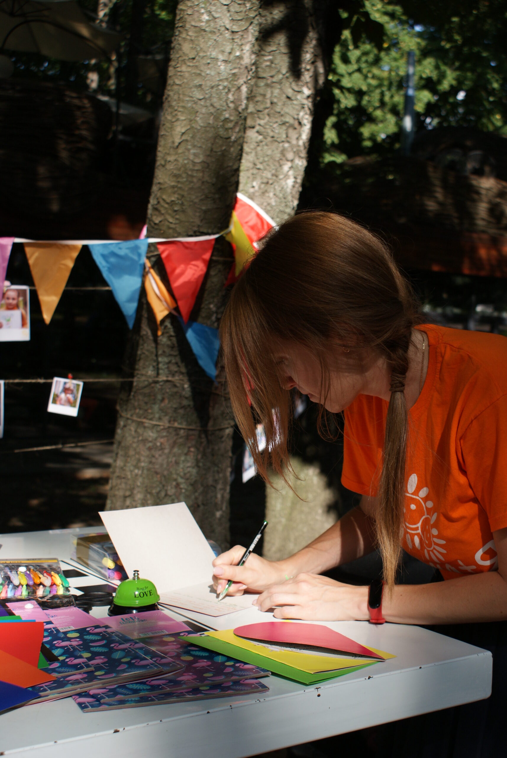 Тепла акція «Напиши листа покинутій дитині» у парку ім. Т.Г. Шевченка в Дніпрі