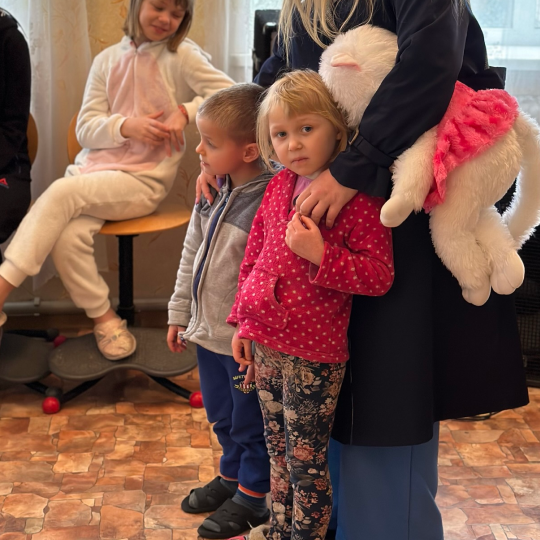 Патронатна родина: що це і як стати патронатним вихователем