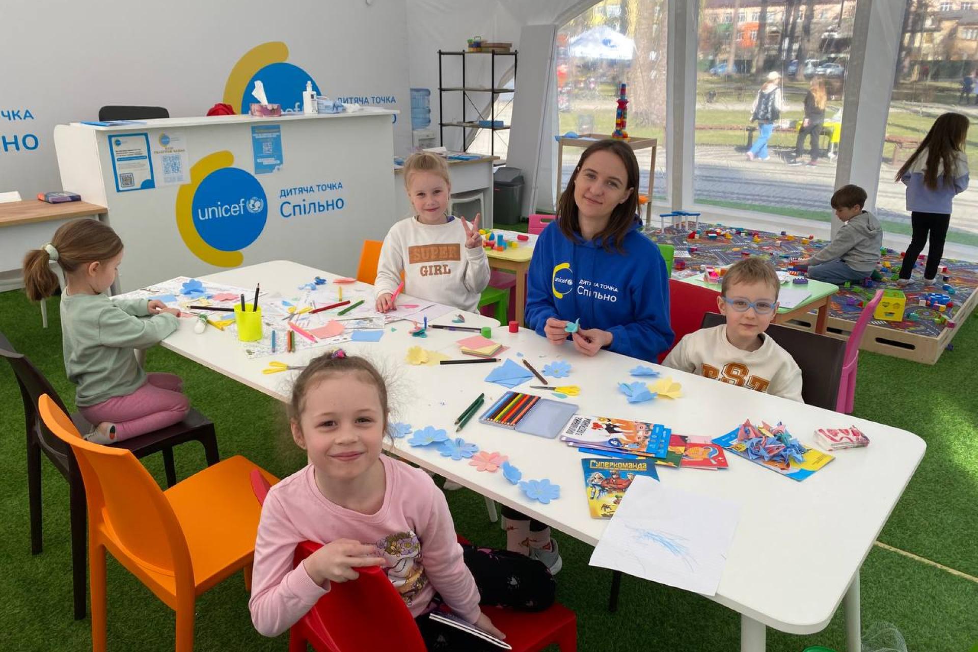 Дитячі точки «Спільно» від UNICEF