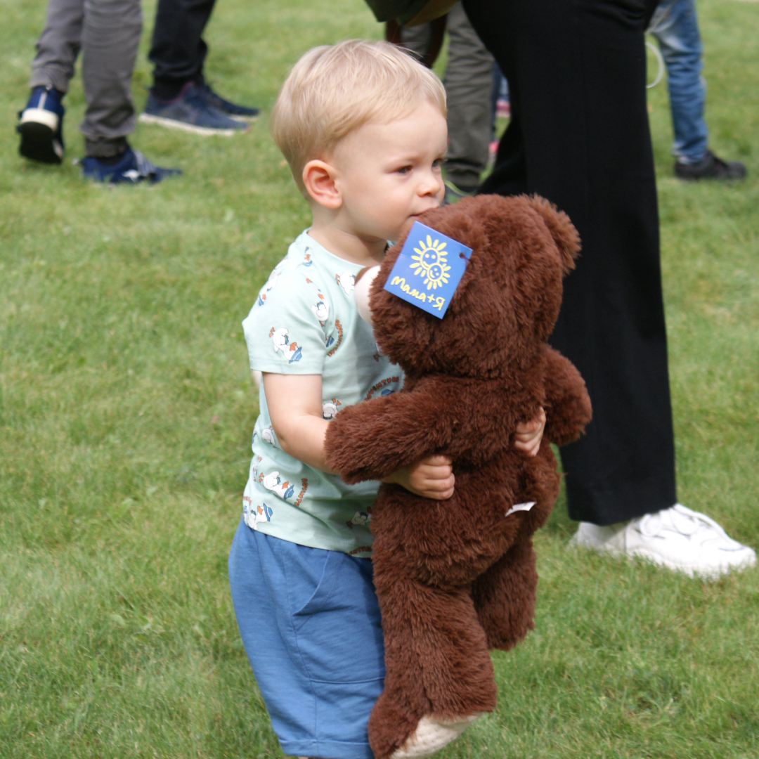 Символ сили — підтримка дітей