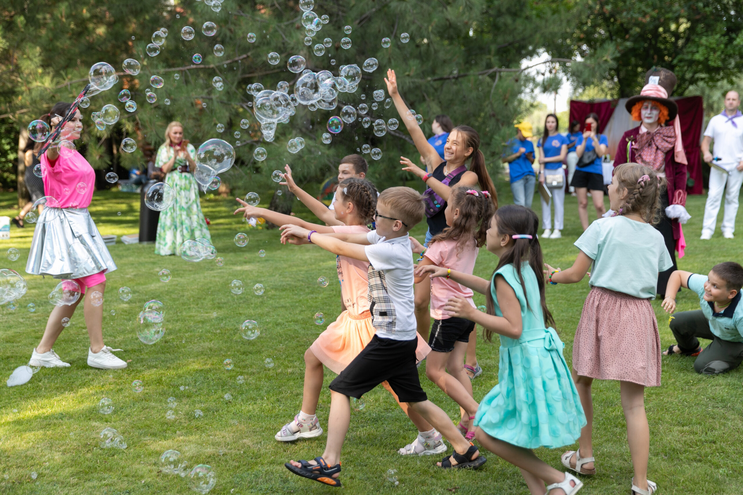 Україна посіла друге місце у світовому рейтингу благодійності